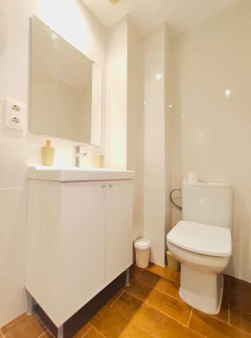 Plaza Cristo De Burgos Appartement Sevilla Buitenkant foto