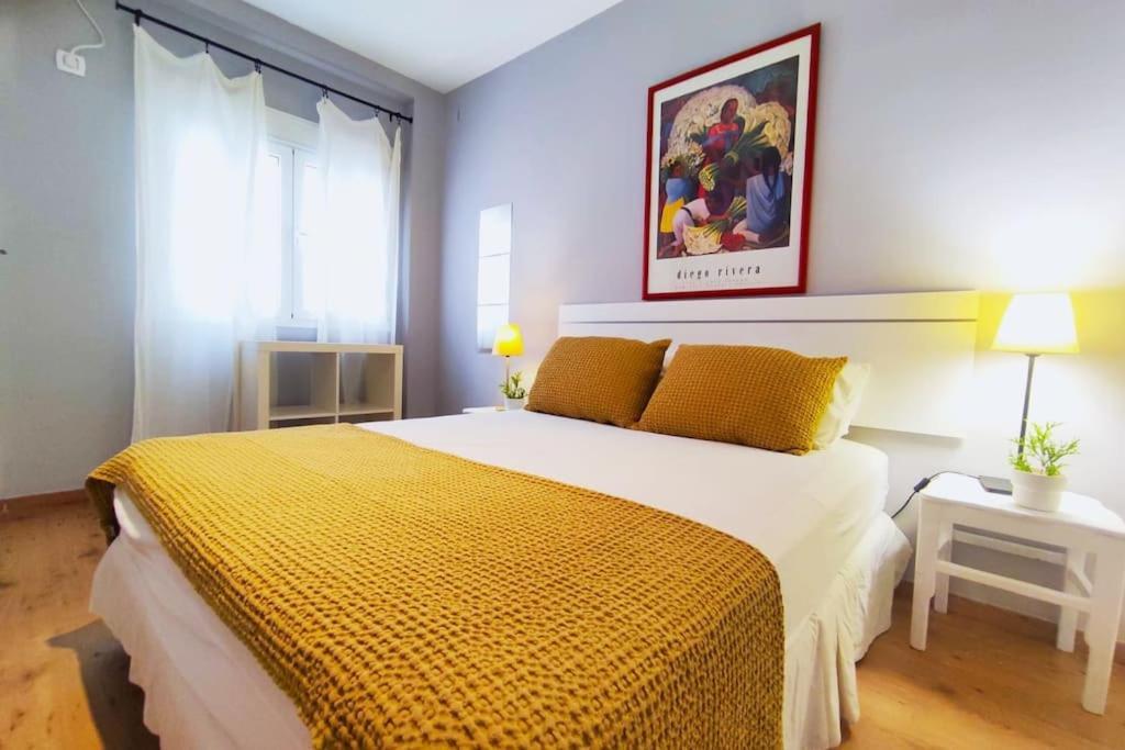 Plaza Cristo De Burgos Appartement Sevilla Buitenkant foto